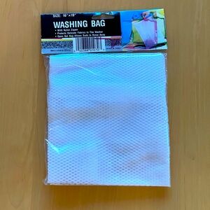 NWOT - WASHING BAG